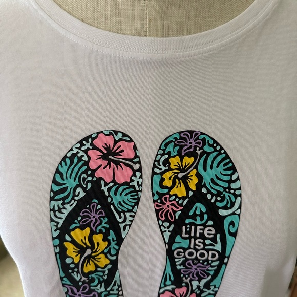 Life Is Good Women’s White Take Me To The Ocean Flip Flops Logo Crusher tee. Med - Picture 2 of 7